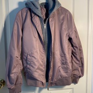 Forever21 size small bomber jacket. In great condition, barely worn.